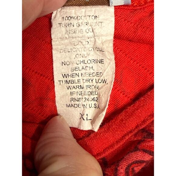 P Michaels Wisconsin Badgers Womens Top XL Red White Rhinestone Collegiate NCAA - Picture 8 of 10